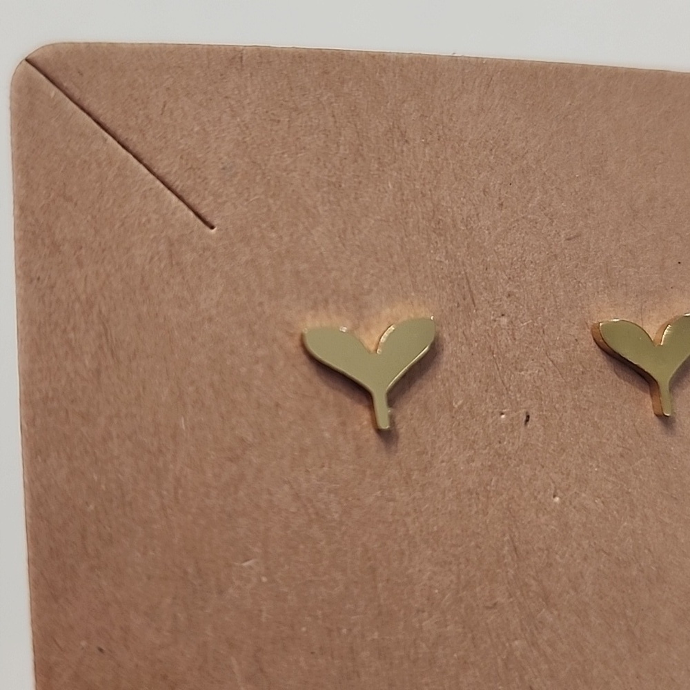 Gold NWOT Stainless Steel Fly8ng Birds Stud Earrings - Picture 3 of 6